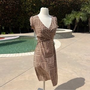 BCBG MaxAzria NWT Short Sleeve Jersey Dress Midi Brown Cream